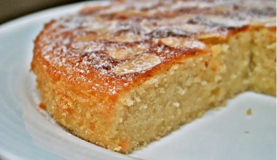 Torta soffice con mandorle